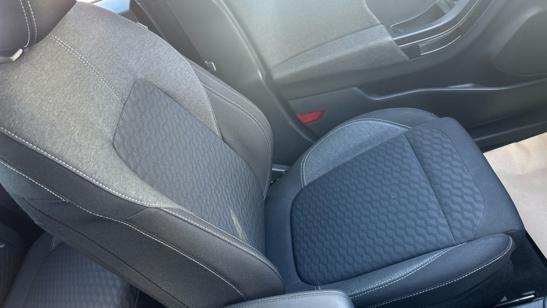 Ford Puma 1.0 EcoBoost Hybrid mHEV Titanium 5dr Petrol Hatchback